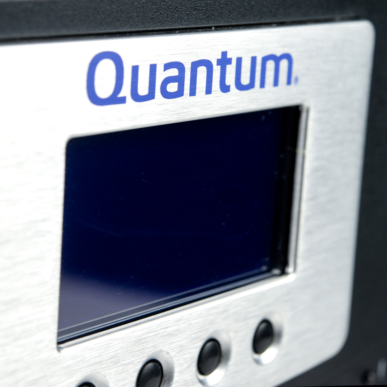 Quantum Scalar i80 Tape Library w/ (3) LTO5 Tape Drives 30543603